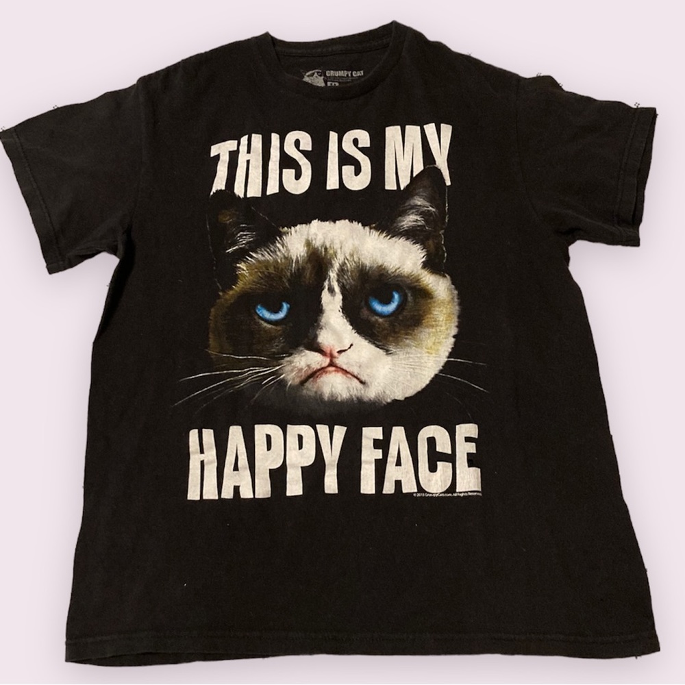 Grumpy Cat “This is my happy face” graphic t-shirt. Size medium.